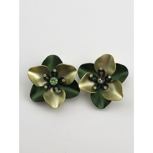Vintage Green Gold Flower Clip Earrings Rhinestone Mid Century Jewelry - Picture 1 of 4